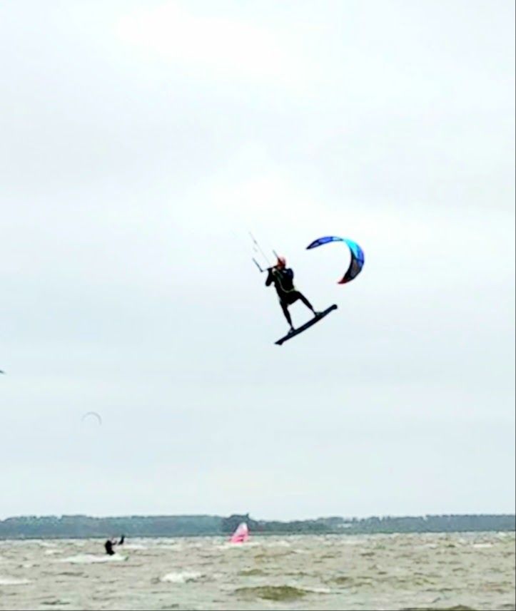 Kitesurfer13
